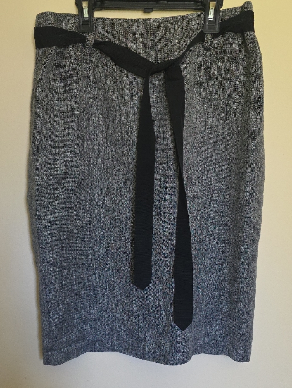 Max Studio Gray Linen Pencil Skirt with Black Tie